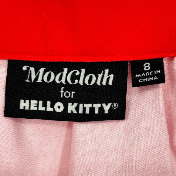 NWT ModCloth X Hello Kitty Skirt Sz 8 Red Pink Candy Hearts Valentine's Day - Picture 2 of 12